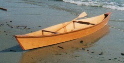 YUKON Plans - 14-foot long, 28-inch wide plywood double-paddle canoe.